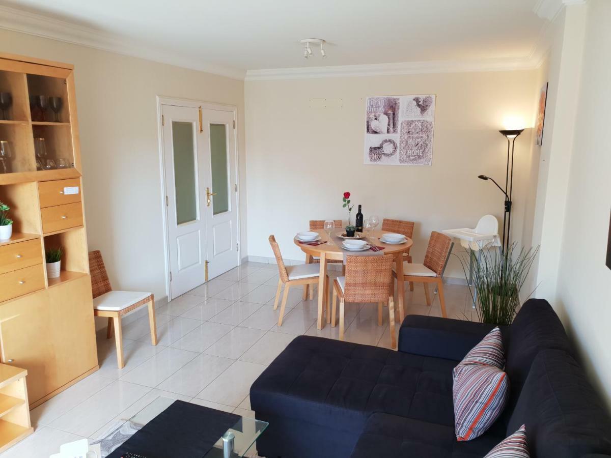 Appartement Terrazas Del Duque 2, Terrace, Sea View, Only 300 M To Beach, Heated Pool, Air Conditioning, Wifi Internet, Dishwasher, Washing Machine