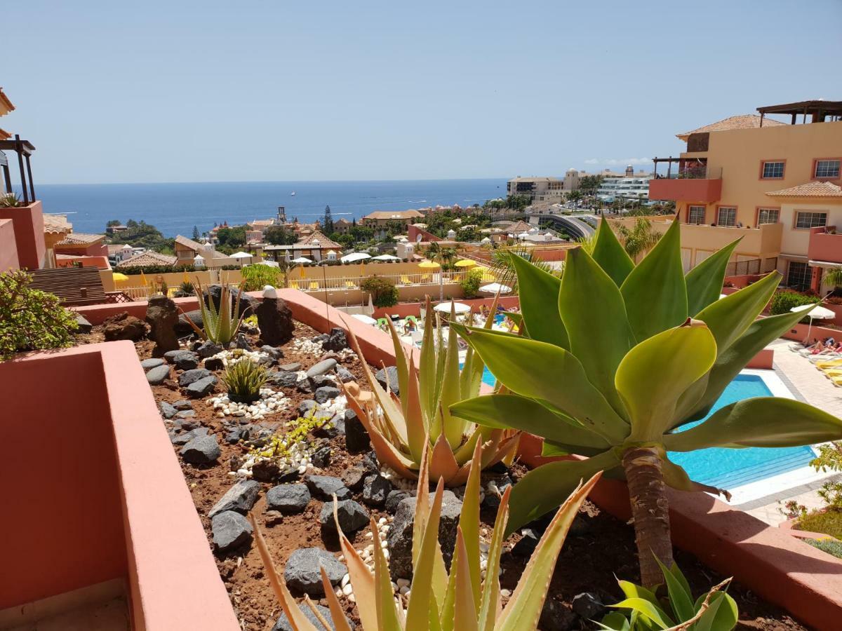 Terrazas Del Duque 2, Terrace, Sea View, Only 300 M To Beach, Heated Pool, Air Conditioning, Wifi Internet, Dishwasher, Washing Machine Appartement